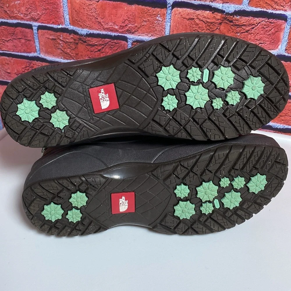 The North Face Women’s Faux‎ Fur Polartec Shellista II Pull-On Boots Size 8.5